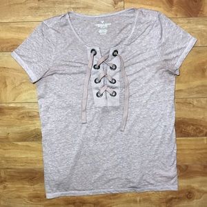 AMERICAN EAGLE OUTFITTERS lace-up pink t-shirt